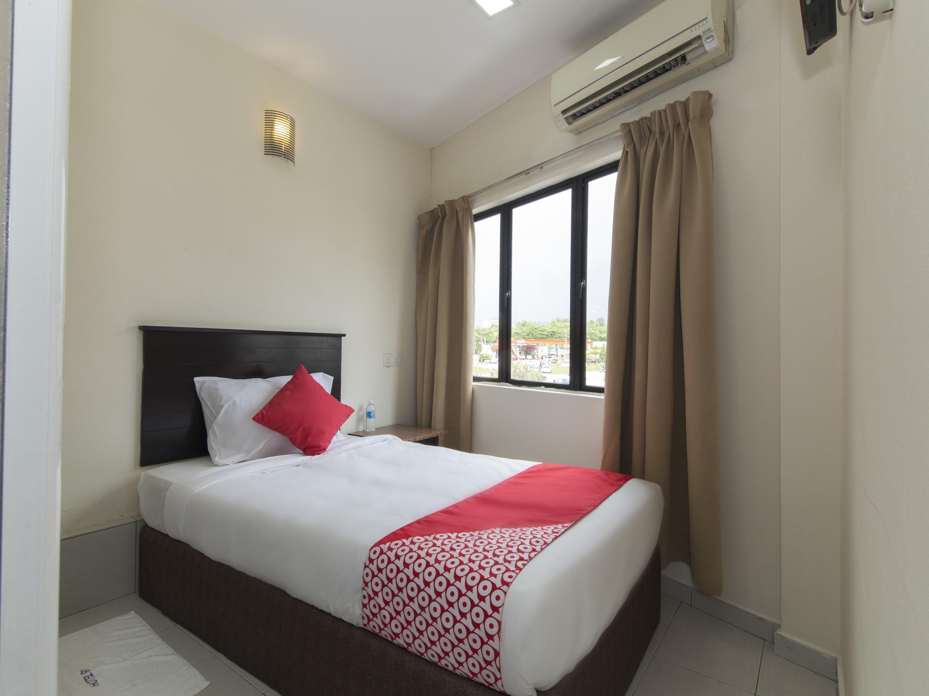 Oyo 91130 Hotel 91 Bukit Mewah Kajang Exterior photo
